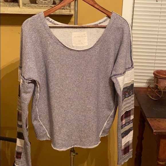 We The Free Tops - 4/$25 WE THE FREE SIZE SMALL